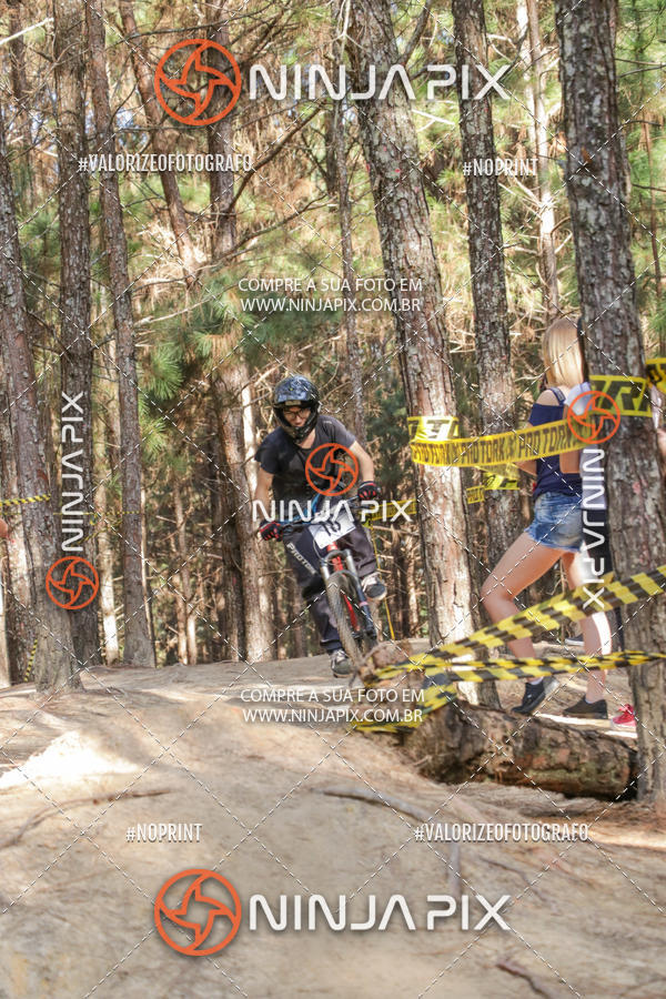 Buy your photos of the eventDownhill Pedreira on Fotop