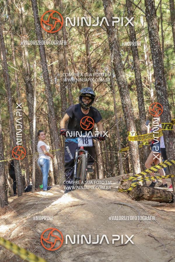 Buy your photos of the eventDownhill Pedreira on Fotop