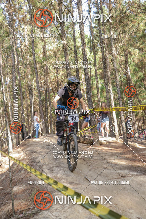 Buy your photos of the eventDownhill Pedreira on Fotop