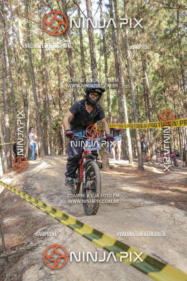 Buy your photos of the eventDownhill Pedreira on Fotop