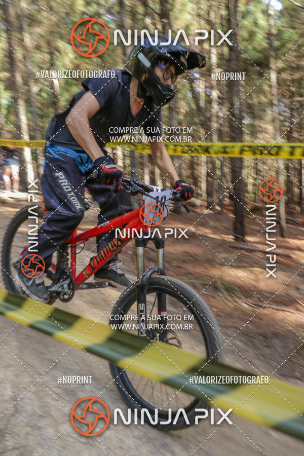 Buy your photos of the eventDownhill Pedreira on Fotop