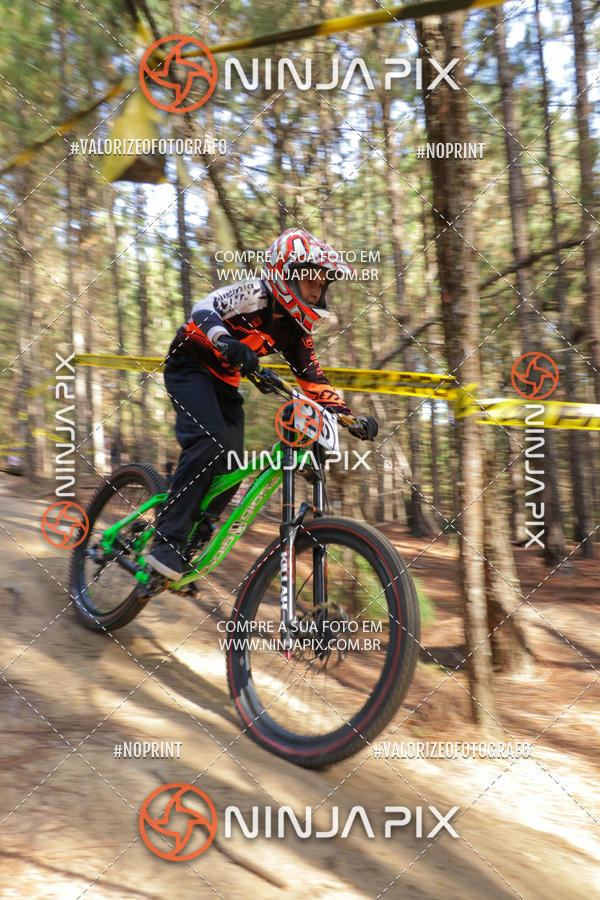 Achetez vos photos de l'vnementDownhill Pedreira sur Fotop