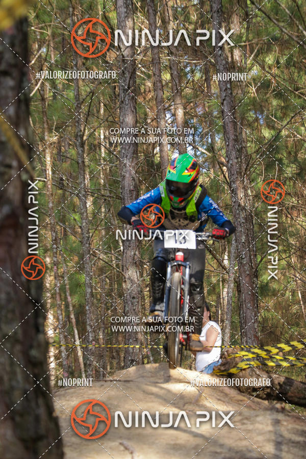 Achetez vos photos de l'vnementDownhill Pedreira sur Fotop