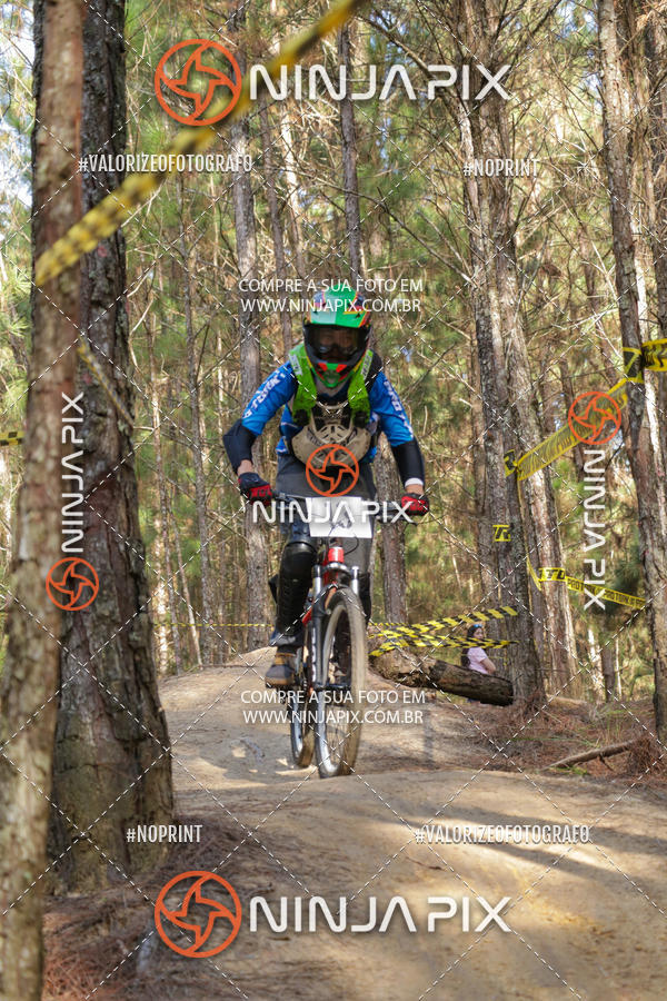 Achetez vos photos de l'vnementDownhill Pedreira sur Fotop