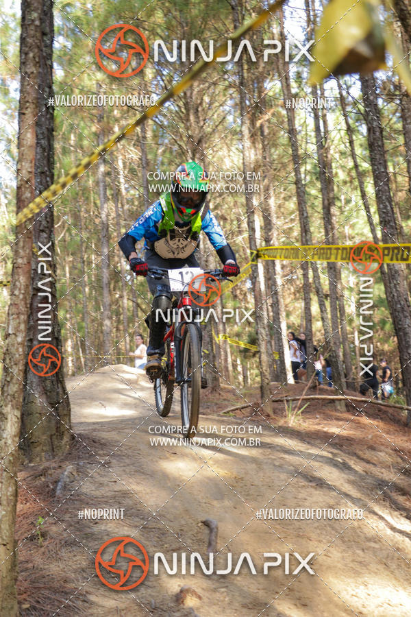 Achetez vos photos de l'vnementDownhill Pedreira sur Fotop