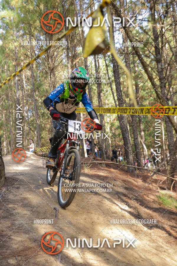Achetez vos photos de l'vnementDownhill Pedreira sur Fotop