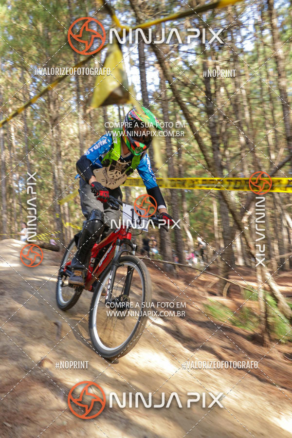 Achetez vos photos de l'vnementDownhill Pedreira sur Fotop