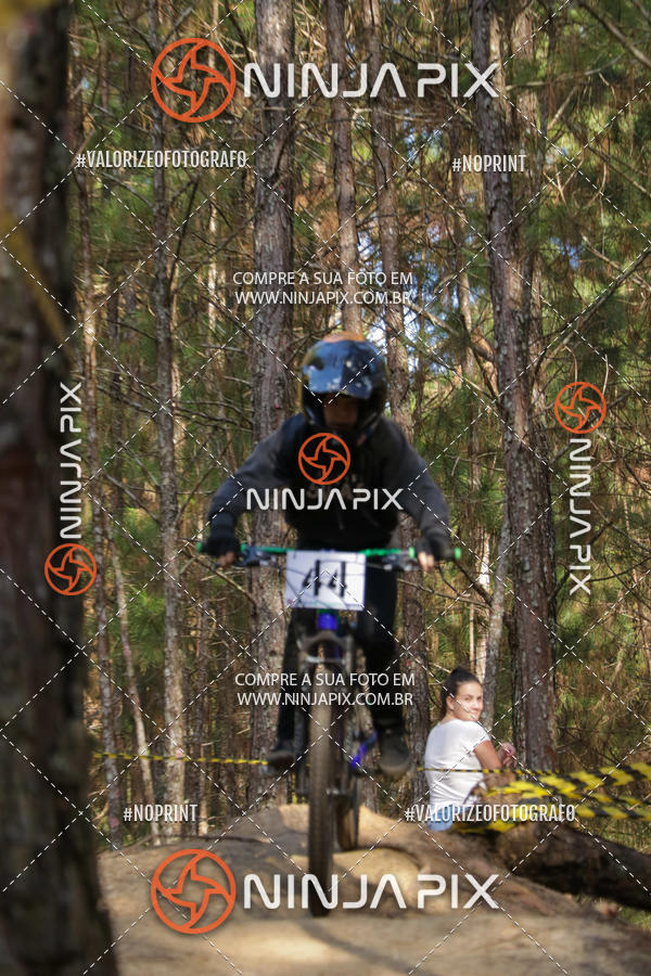 Achetez vos photos de l'vnementDownhill Pedreira sur Fotop