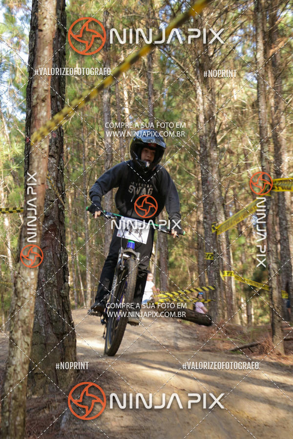 Achetez vos photos de l'vnementDownhill Pedreira sur Fotop