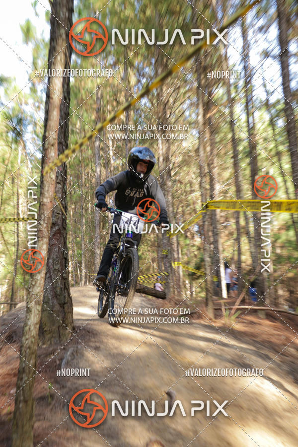 Achetez vos photos de l'vnementDownhill Pedreira sur Fotop