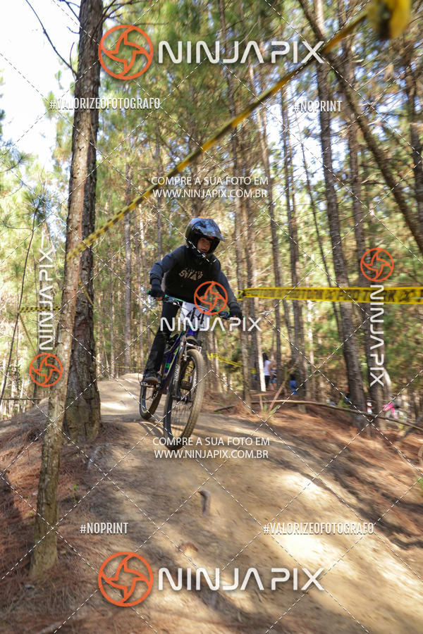Achetez vos photos de l'vnementDownhill Pedreira sur Fotop