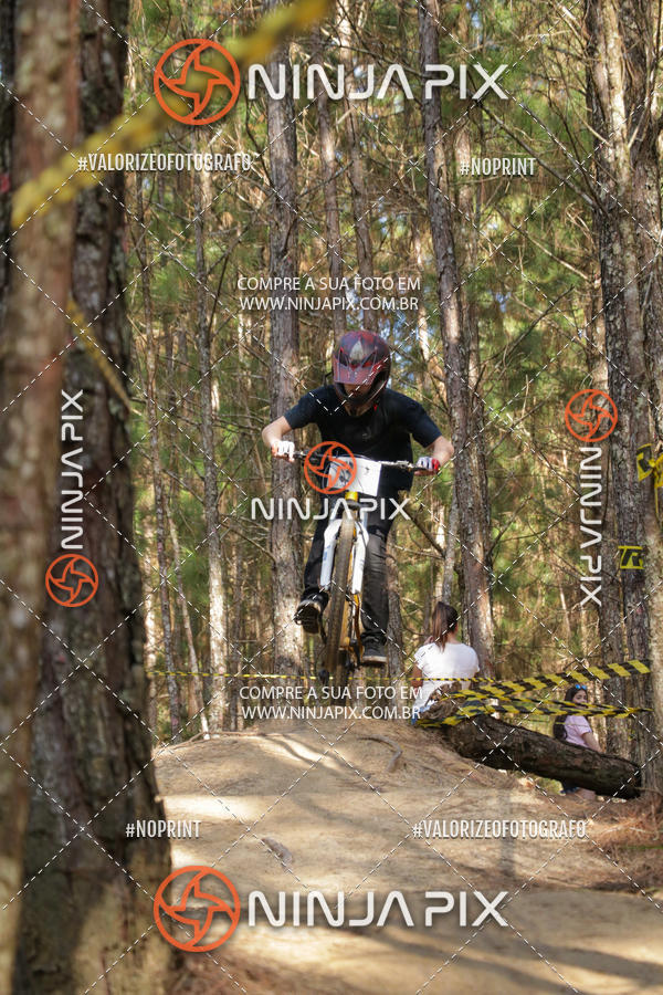 Achetez vos photos de l'vnementDownhill Pedreira sur Fotop