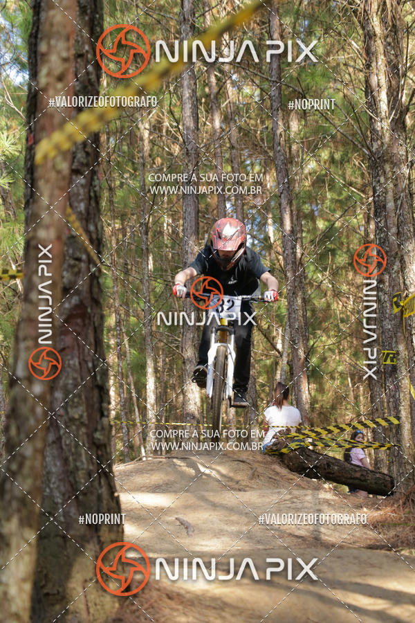 Achetez vos photos de l'vnementDownhill Pedreira sur Fotop