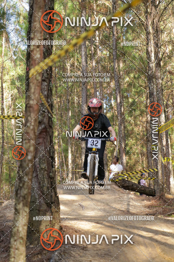 Achetez vos photos de l'vnementDownhill Pedreira sur Fotop