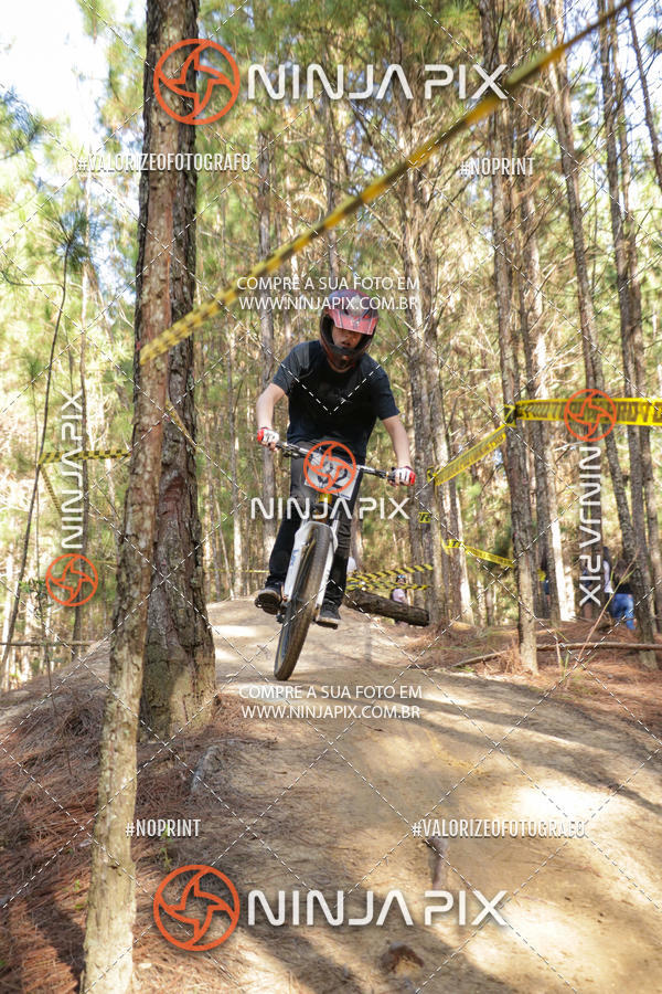 Achetez vos photos de l'vnementDownhill Pedreira sur Fotop