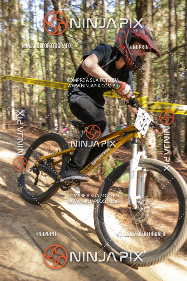 Achetez vos photos de l'vnementDownhill Pedreira sur Fotop