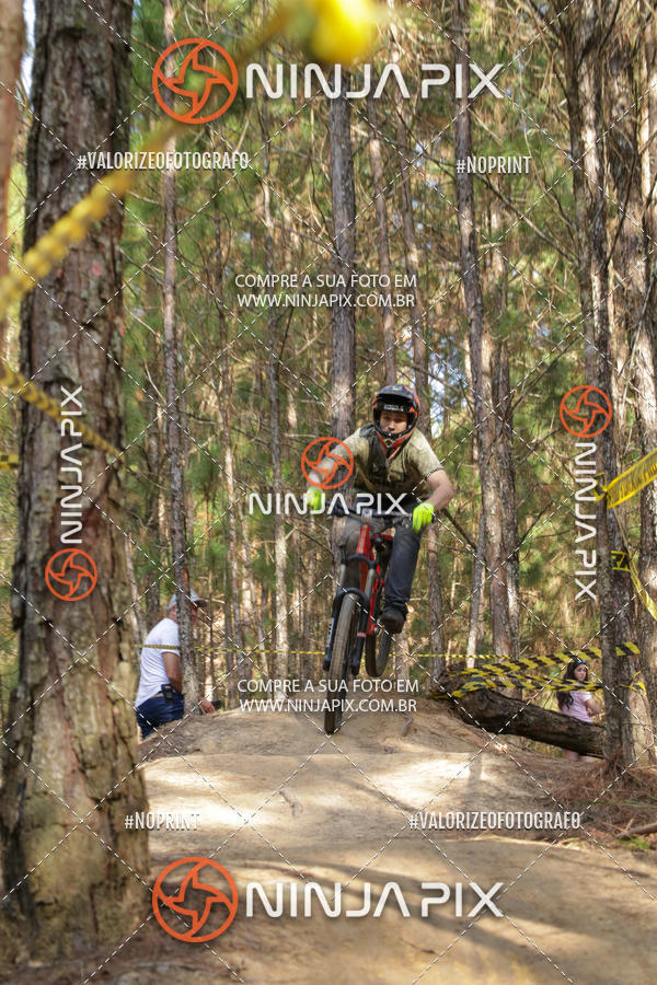 Compre suas fotos do eventoDownhill Pedreira no Fotop