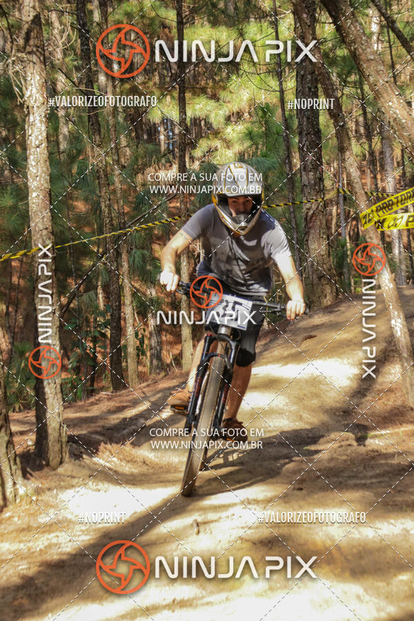 Compre suas fotos do eventoDownhill Pedreira no Fotop