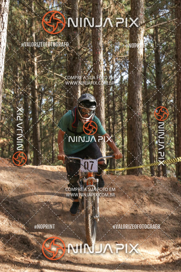 Compre as suas fotos do eventoDownhill Pedreira no Fotop