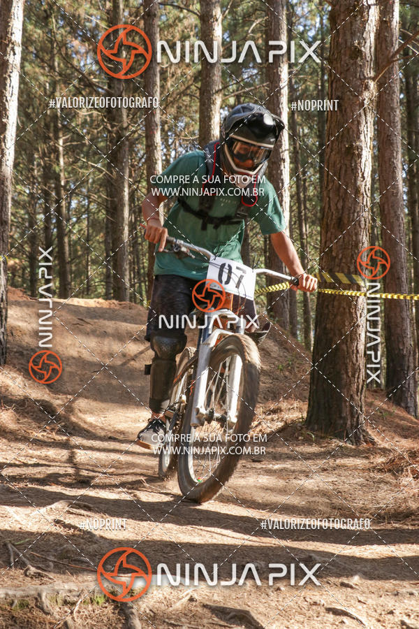 Compre as suas fotos do eventoDownhill Pedreira no Fotop