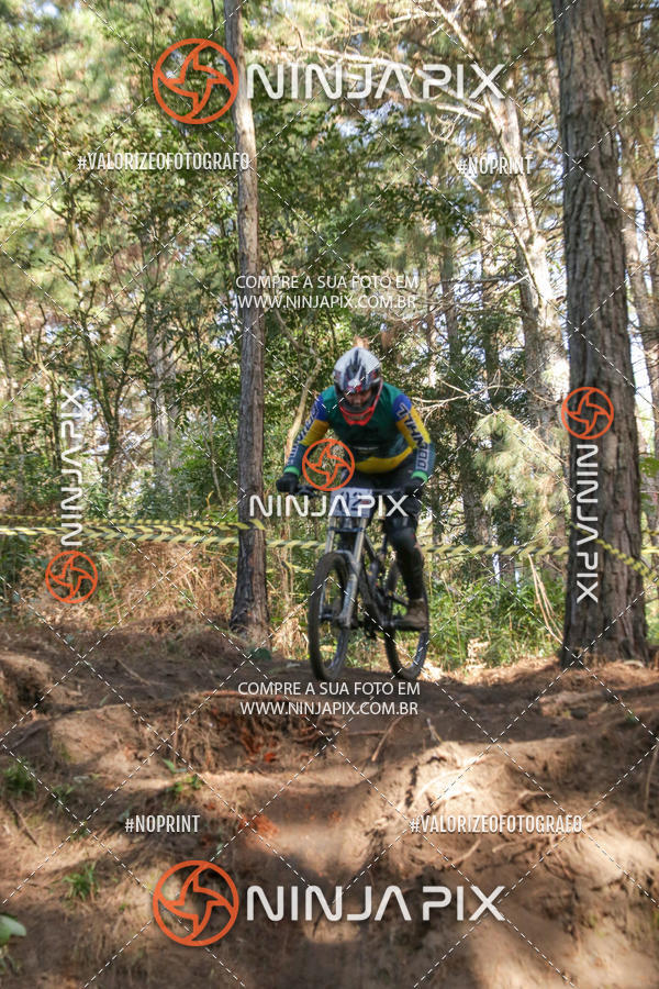 Compre as suas fotos do eventoDownhill Pedreira no Fotop