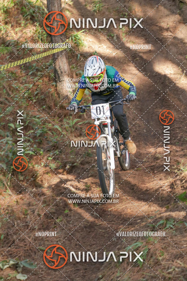 Buy your photos of the eventDownhill Pedreira on Fotop
