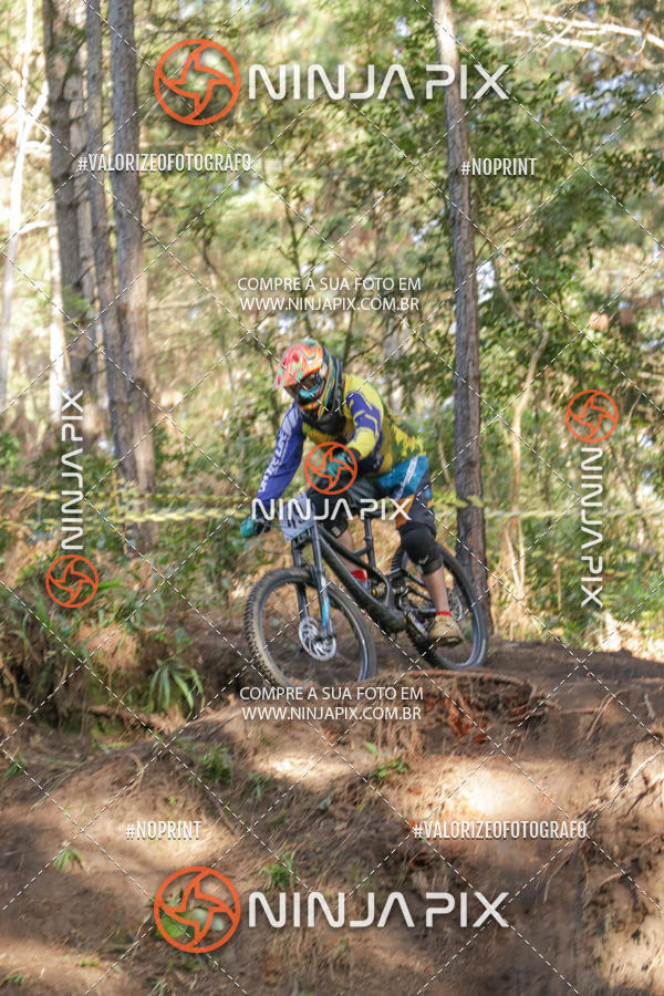 Buy your photos of the eventDownhill Pedreira on Fotop