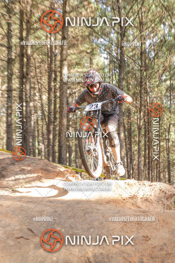 Buy your photos of the eventDownhill Pedreira on Fotop