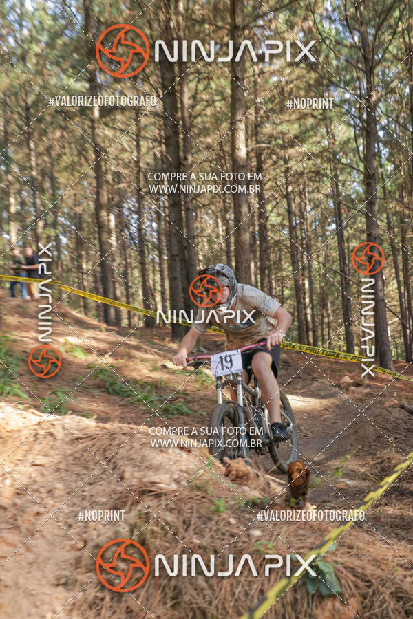 Buy your photos of the eventDownhill Pedreira on Fotop