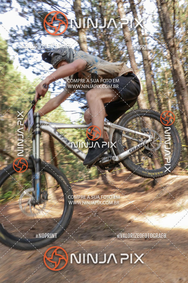 Buy your photos of the eventDownhill Pedreira on Fotop