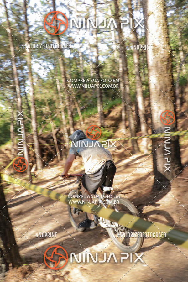 Buy your photos of the eventDownhill Pedreira on Fotop