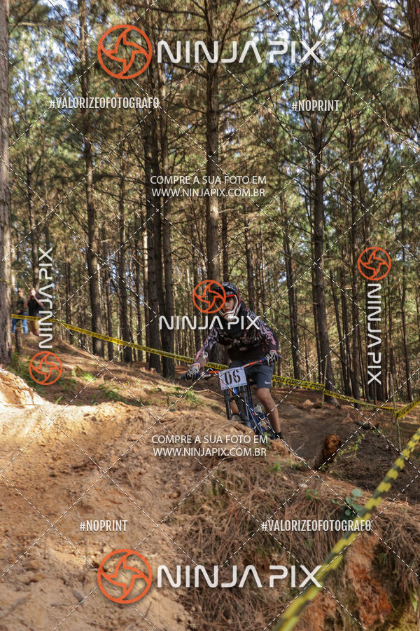 Buy your photos of the eventDownhill Pedreira on Fotop