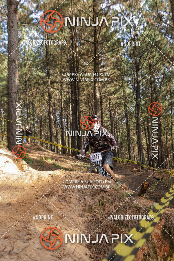 Buy your photos of the eventDownhill Pedreira on Fotop