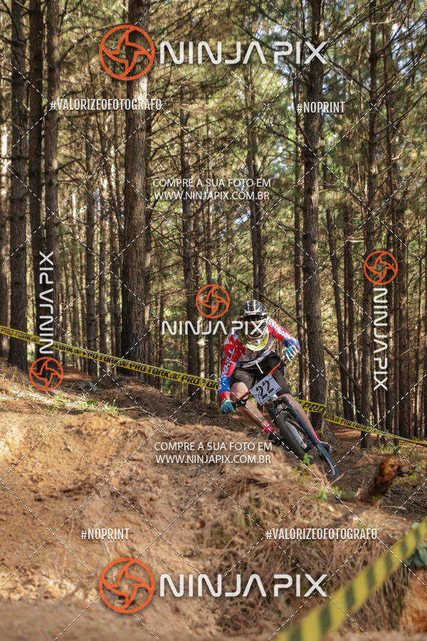 Buy your photos of the eventDownhill Pedreira on Fotop