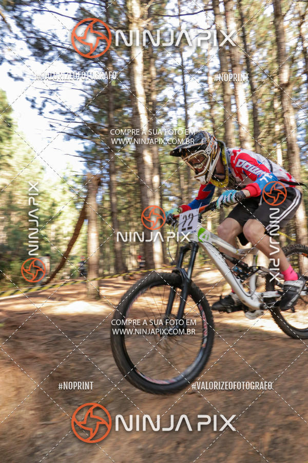 Buy your photos of the eventDownhill Pedreira on Fotop