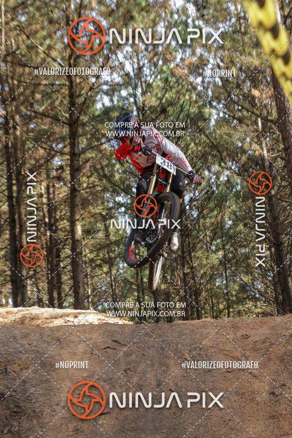 Buy your photos of the eventDownhill Pedreira on Fotop