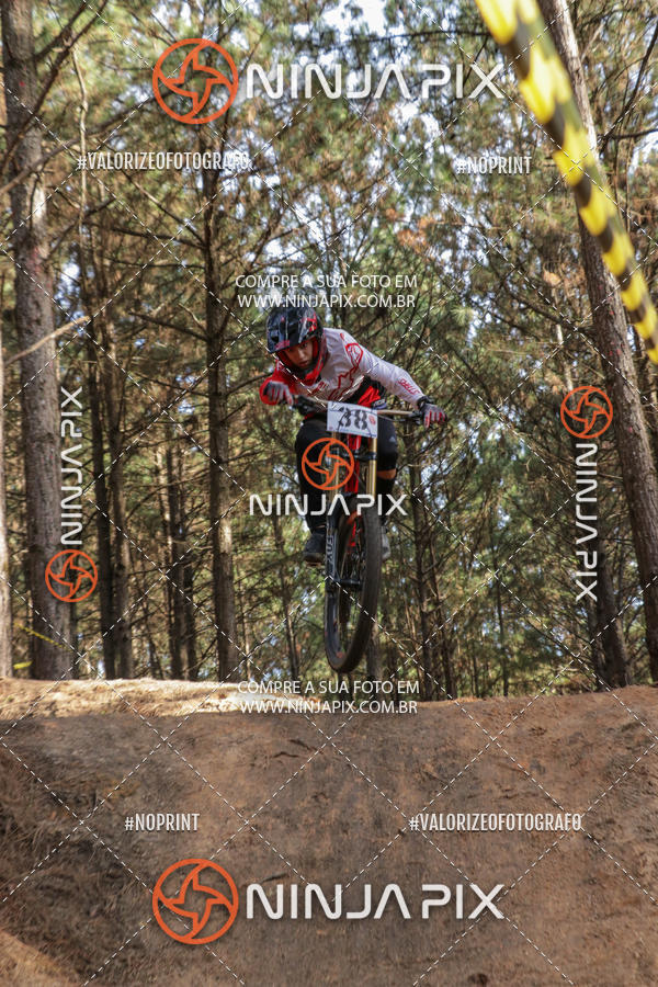 Buy your photos of the eventDownhill Pedreira on Fotop