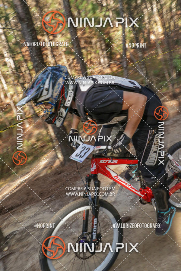 Buy your photos of the eventDownhill Pedreira on Fotop