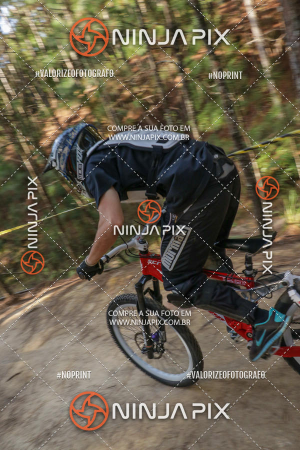 Buy your photos of the eventDownhill Pedreira on Fotop