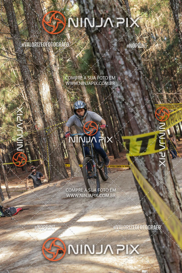 Buy your photos of the eventDownhill Pedreira on Fotop