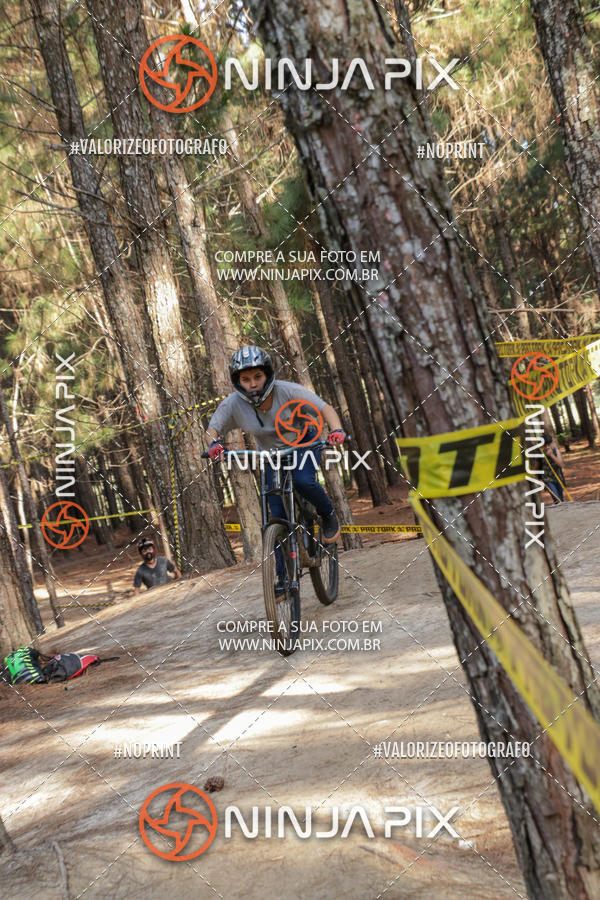 Buy your photos of the eventDownhill Pedreira on Fotop