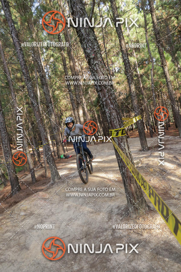 Buy your photos of the eventDownhill Pedreira on Fotop