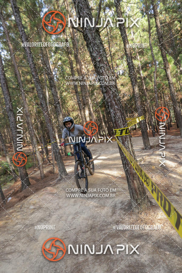 Buy your photos of the eventDownhill Pedreira on Fotop