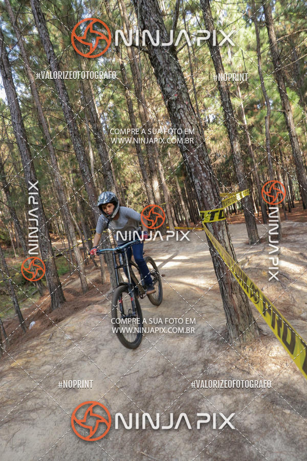 Buy your photos of the eventDownhill Pedreira on Fotop