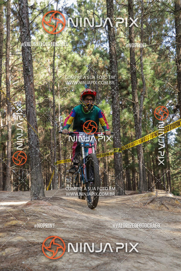 Buy your photos of the eventDownhill Pedreira on Fotop