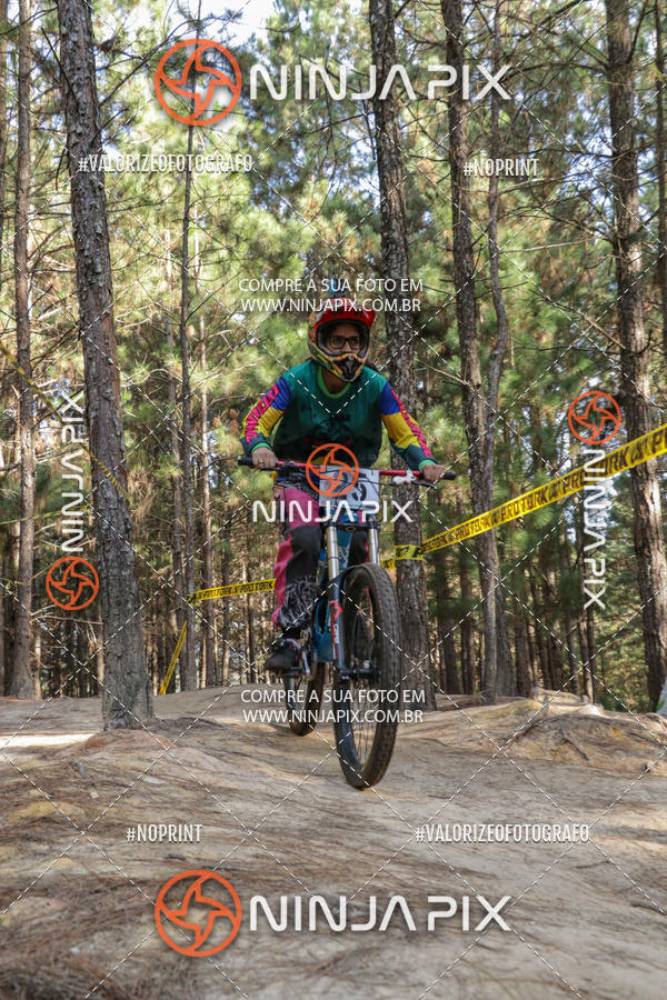Buy your photos of the eventDownhill Pedreira on Fotop
