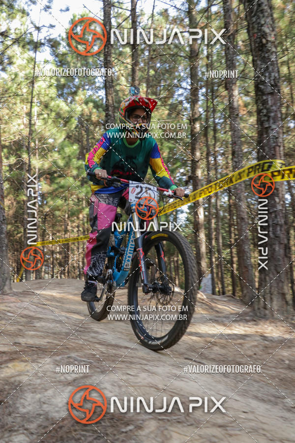 Buy your photos of the eventDownhill Pedreira on Fotop