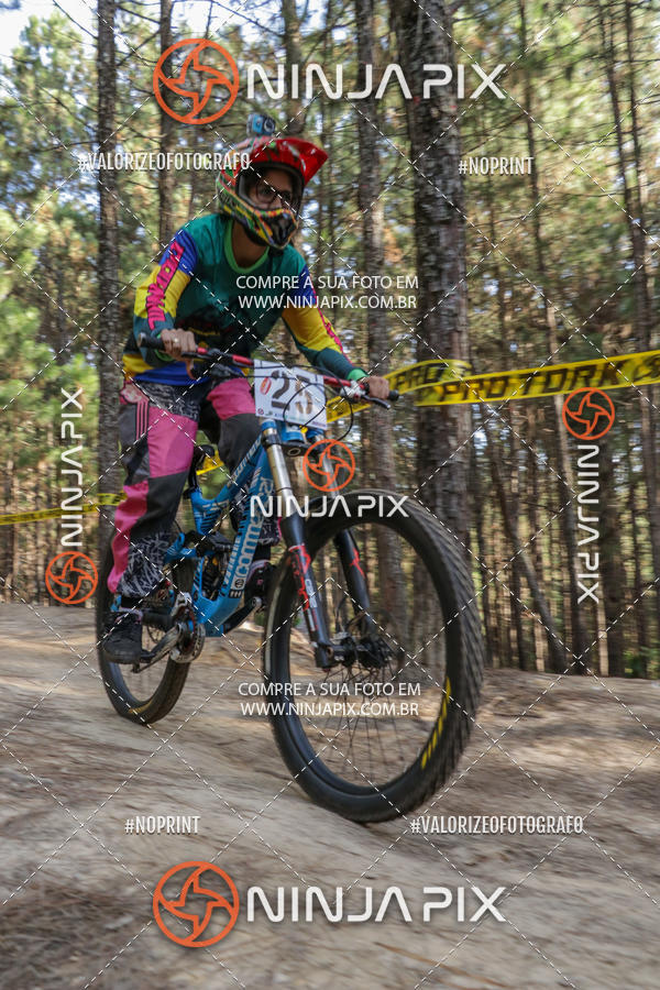 Buy your photos of the eventDownhill Pedreira on Fotop