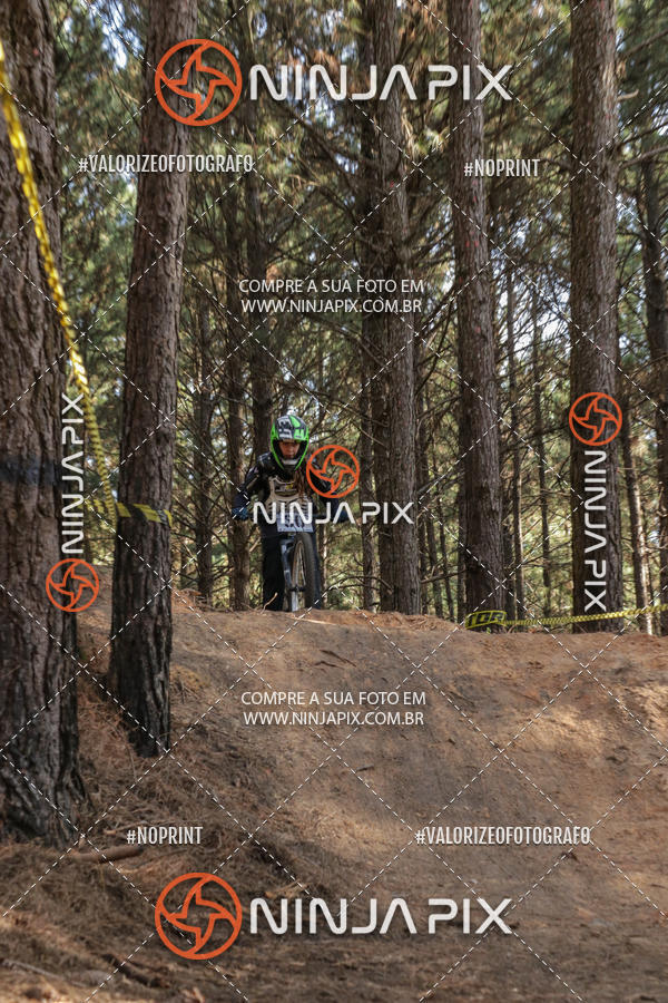 Buy your photos of the eventDownhill Pedreira on Fotop