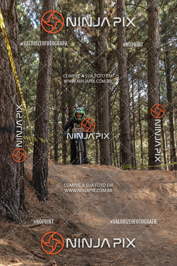 Buy your photos of the eventDownhill Pedreira on Fotop